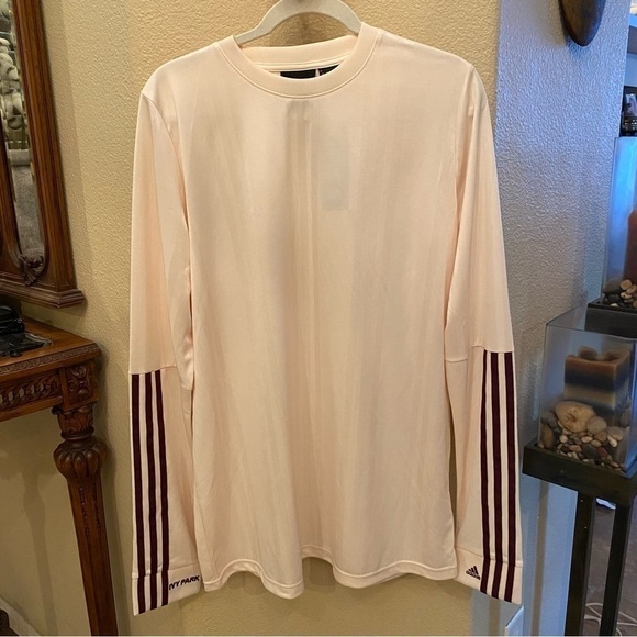 Seller photo, Poshmark